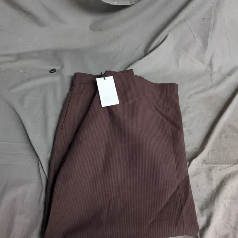 ZARA - CORDUROY TROUSERS – BURGUNDY SIZE L