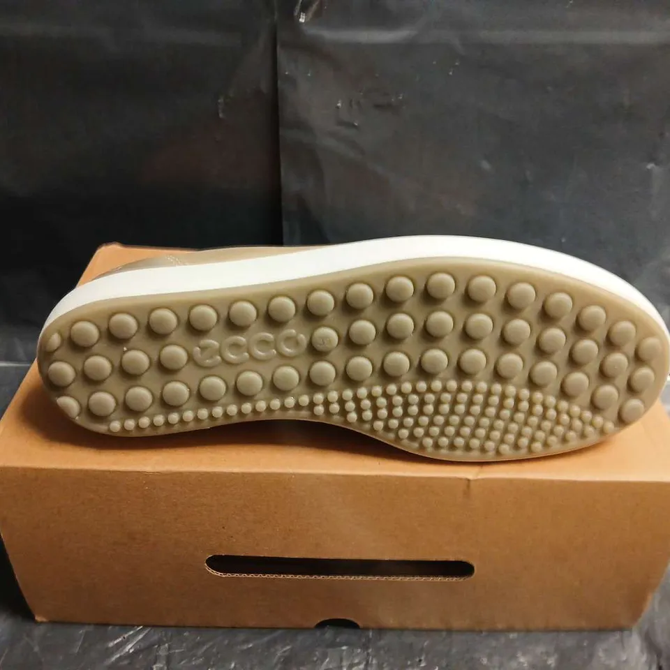 BOXED PAIR OF ECCO WOMEN'S METALLIC GOLD SNEAKERS - UK SIZE 39