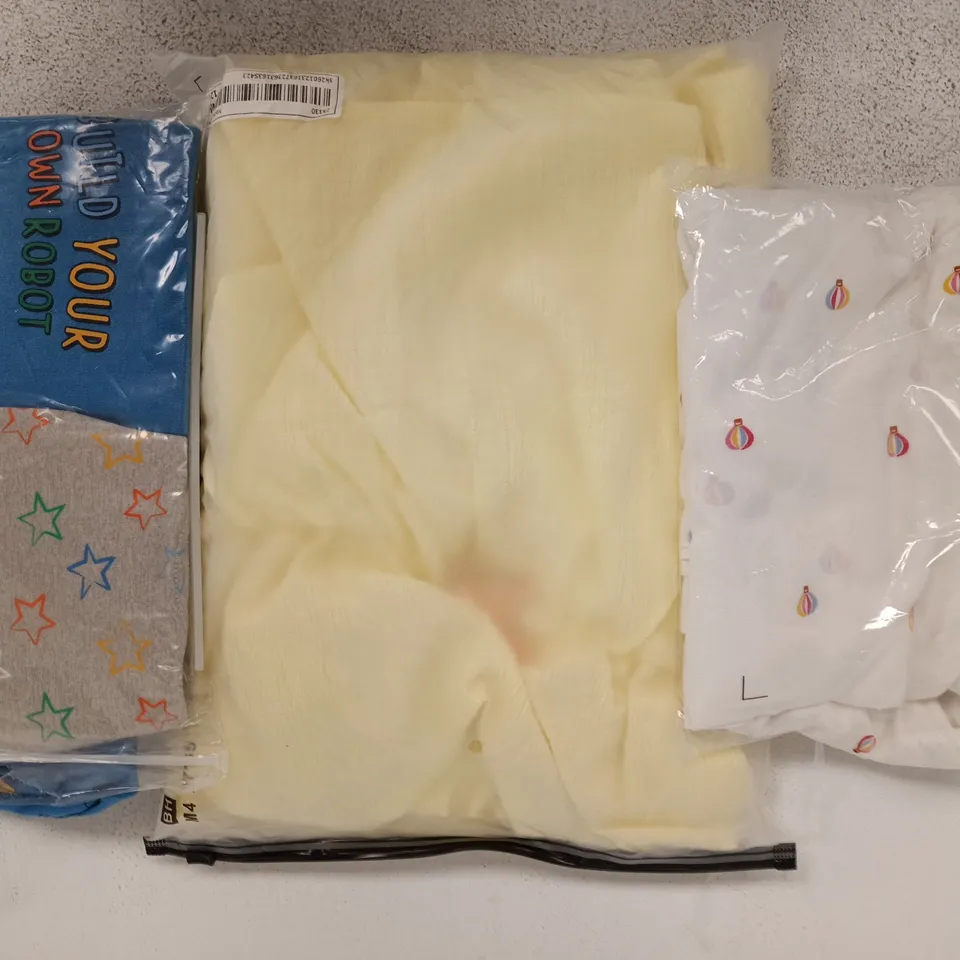 APPROXIMATELY 20 ASSORTED CHILDREN'S/KID'S CLOTHING AND FASHION PRODUCTS IN VARIOUS STYLES AND SIZES - COLLECTION ONLY
