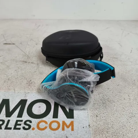 WOR WODER WIRELESS HEAD SET IN CASE
