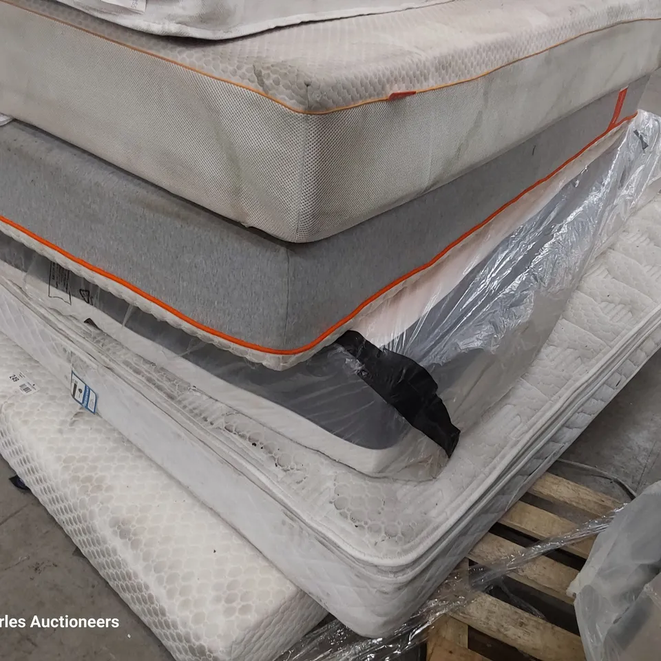SEVEN ASSORTED MATTRESSES INCLUDING SILENTNIGHT 4'6" DOUBLE MEMORY FOAM MATTRESS 