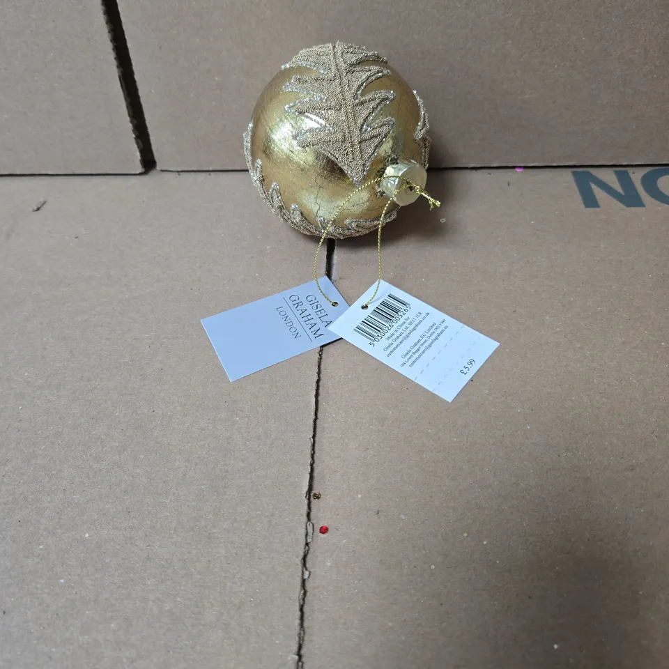 BOX OF 8 X 12 GISELA GRAHAM GOLD CHRISTMAS HANGING DECORATIONS WITH LEAF DESIGN BOXED