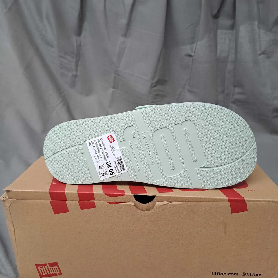 BOXED PAIR OF FIFLOP BUCKLE SLIDES SIZE UK 5 