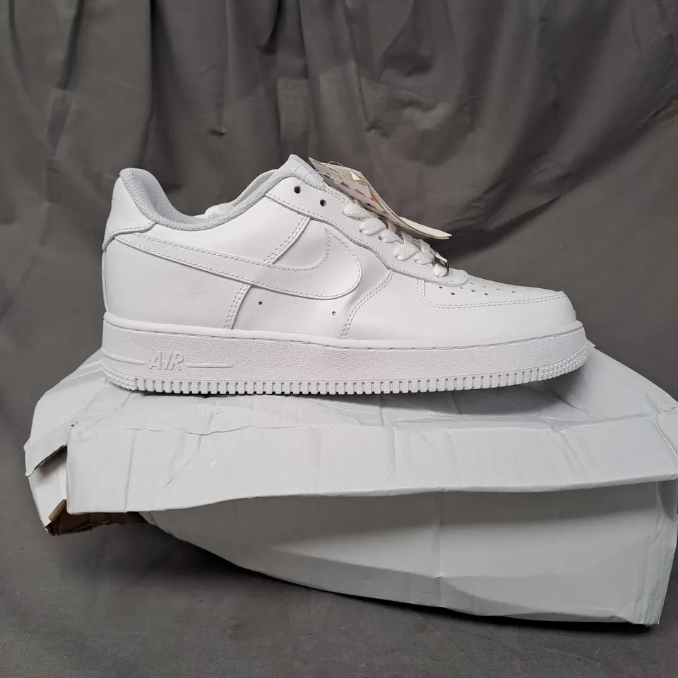 BOXED PAIR OF NIKE WHITE AIR FORCES SIZE 8.5