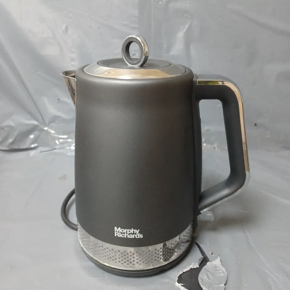 MORPHY RICHARDS ILLUMINATION KETTLE