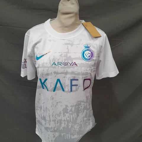NIKE AL NASSR FOOTBALL CLUB SHIRT IN WHITE - SMALL