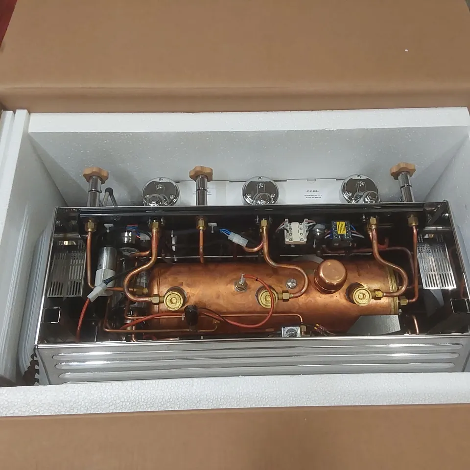 BRAND NEW BOXED ELECTRA BARLUME ESPRESSO 3-GROUP COMMERCIAL COFFEE MACHINE