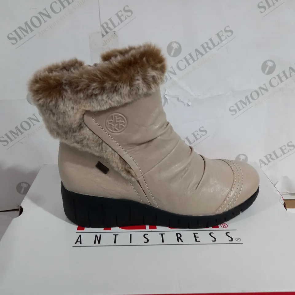 BOXED RIEKER ANTISTRESS CREAME WEDGE BOOTS - SIZE 5