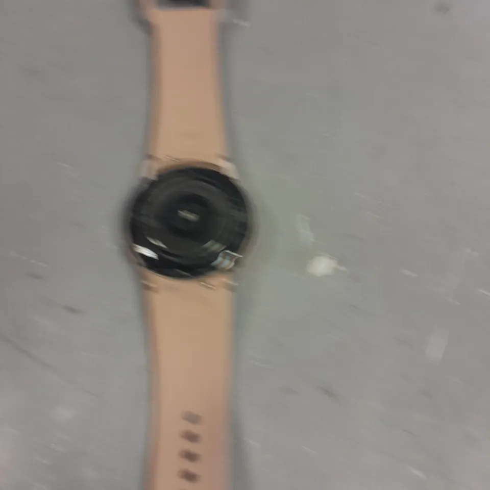 SAMSUNG GALAXY WATCH 4