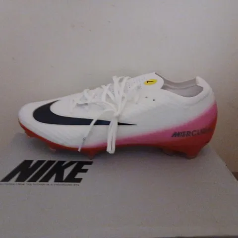 NIKE ZOOM VAPOR 16 ELITE FG FOOTBALL BOOTS – WHITE/RED, UK 9