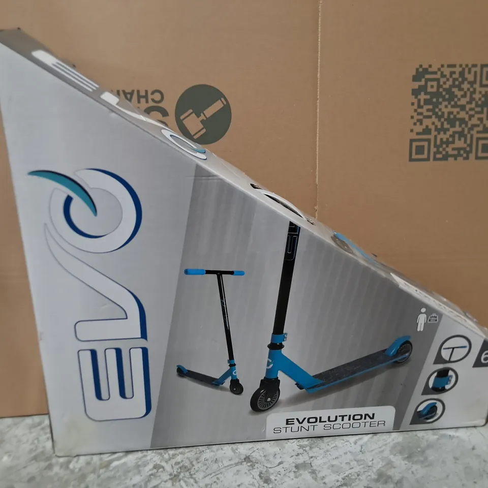 BOXED EVOLUTION STUNT SCOOTER