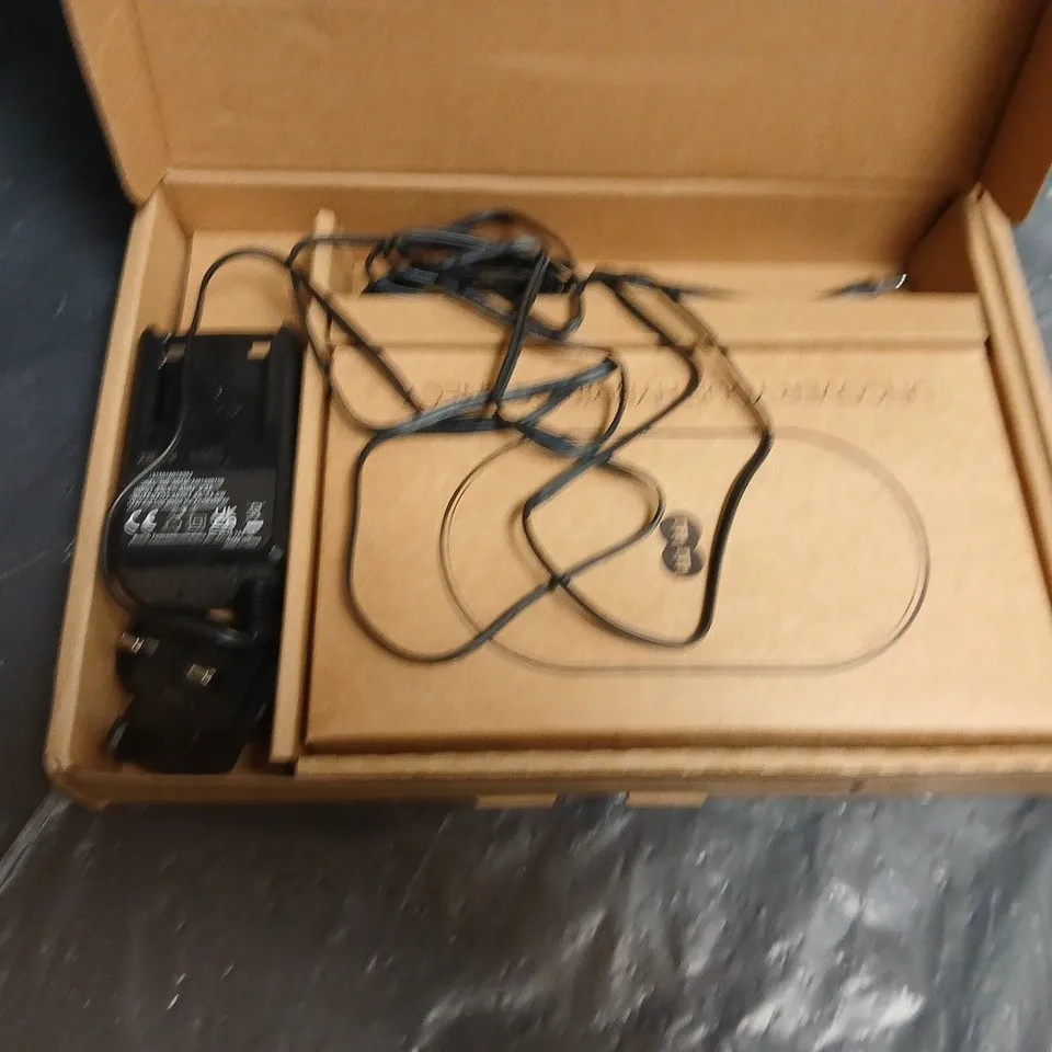 EE HYBRID CONNECT – UNBREAKABLE WIFI (BOXED)