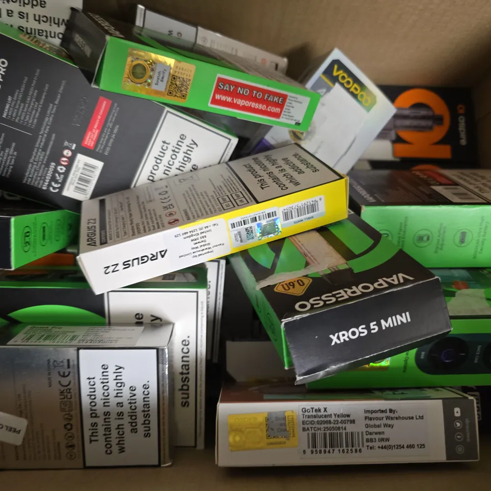 BOX OF APPROXIMATELY 20 ASSORTED E-CIGARETTE AND VAPING PRODUCTS TO INCLUDE VAPORESSO, ASPIRE, ETC - COLLECTION ONLY