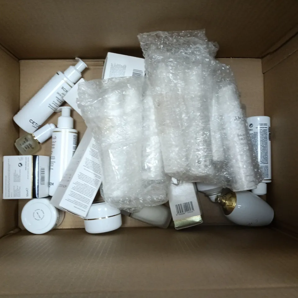BOX OF APPROXIMATELY 15 ASSORTED SKIN AND HAIR CARE PRODUCTS TO INCLUDE BRIGHTENING MASK, SHAMPOO AND EYE CREAM