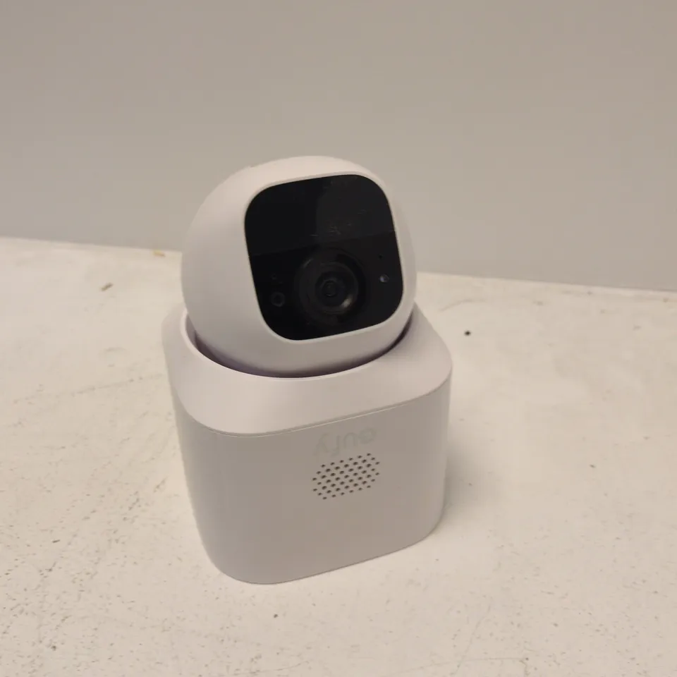 EUFY SECURITY CAMERA – WHITE