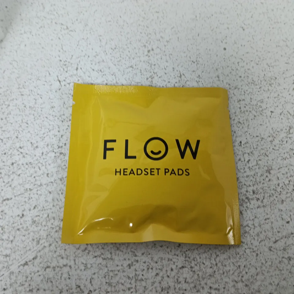 BOXED FLOW HEADSET PADS