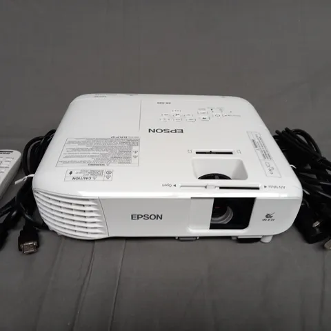 EPSON EB-X49 MULTIMEDIA PROJECTOR
