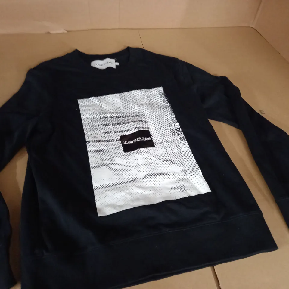 CALVIN KLEIN JEANS BLACK JUMPER - L