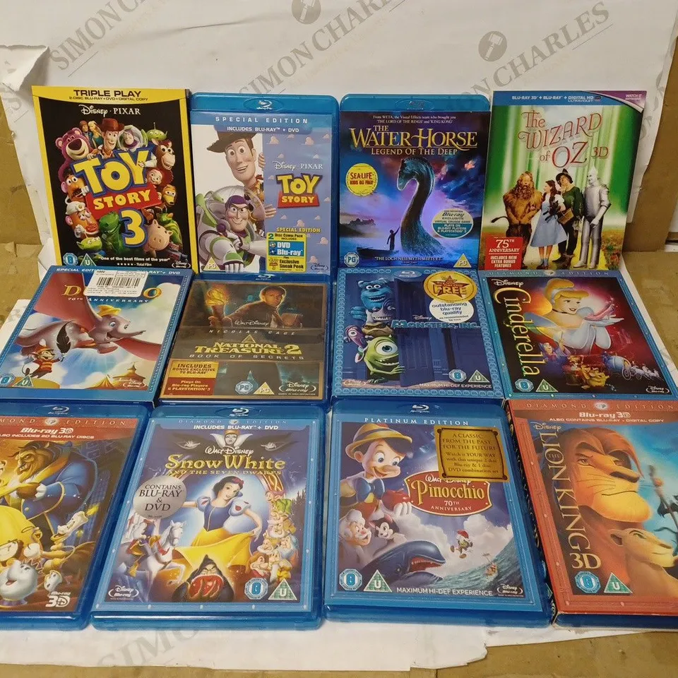 LOT OF APPROX 12 ASSORTED DVD/BLU-RAY DISCS TO INCLUDE MONSTERS INC, DUMBO, THE LION KING, ETC