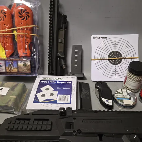 APPROX 20 ASSORTED ITEMS TO INCLUDE STEEL BB'S, TARGET SETS, PORTABLE SHOE/BOOT DRYER, ETC
