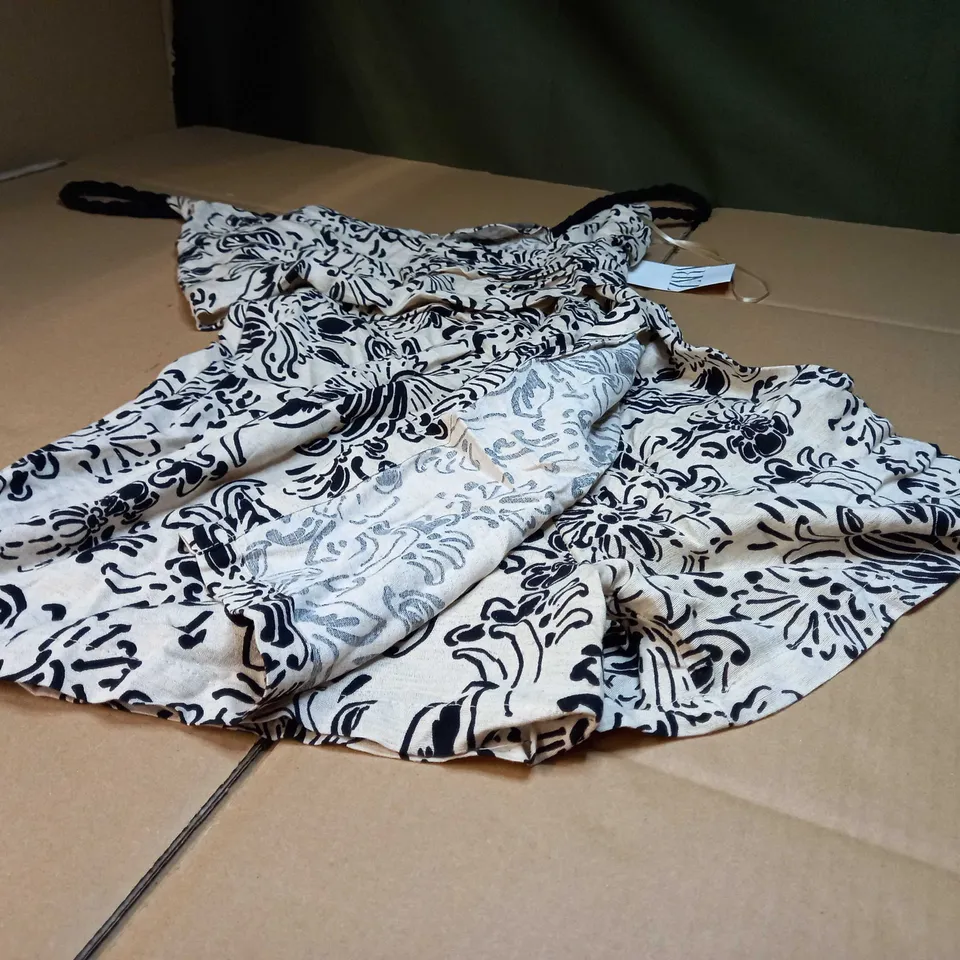 ZARA OATMEAL/BLACK PRINT PLAYSUIT - SMALL