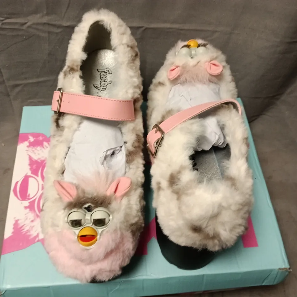BOXED TIRA FURBY MARY JANES 'CHURCH MOUSE EDITION' – UK 8 KIDS SHOES (KA00538-UK8)