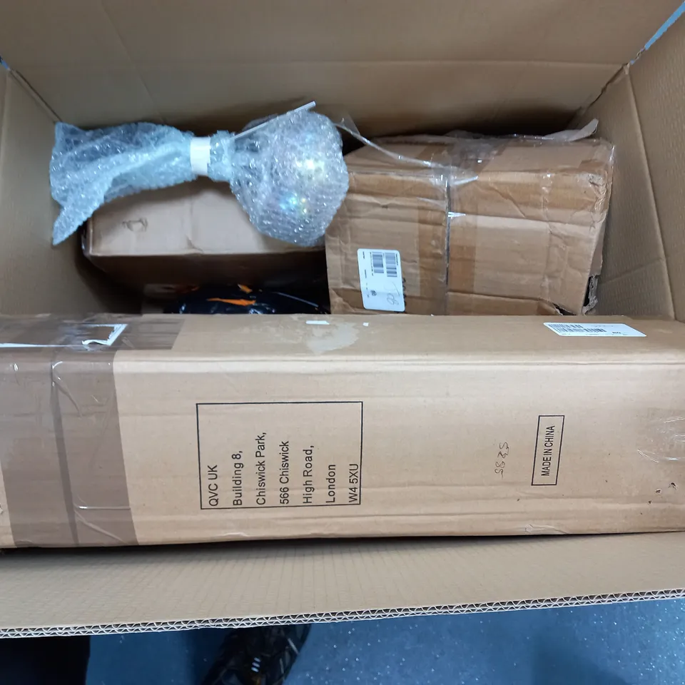 APPROXIMATELY 7 ITEMS TO INCLUDE OUTDOOR SOLAR LIGHTS, USB POWEER STATION, LED FLORAL LIGHTS, ETC