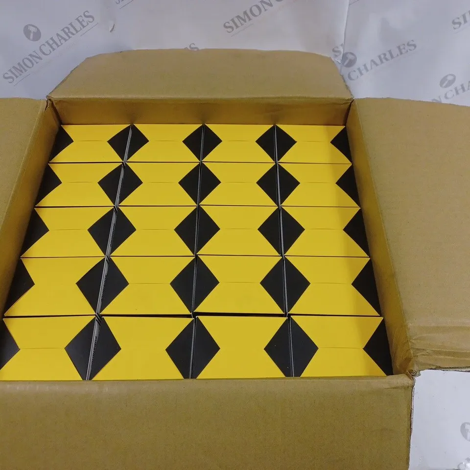 BOX OF APPROXIMATELY 400 E-CIGARETTES