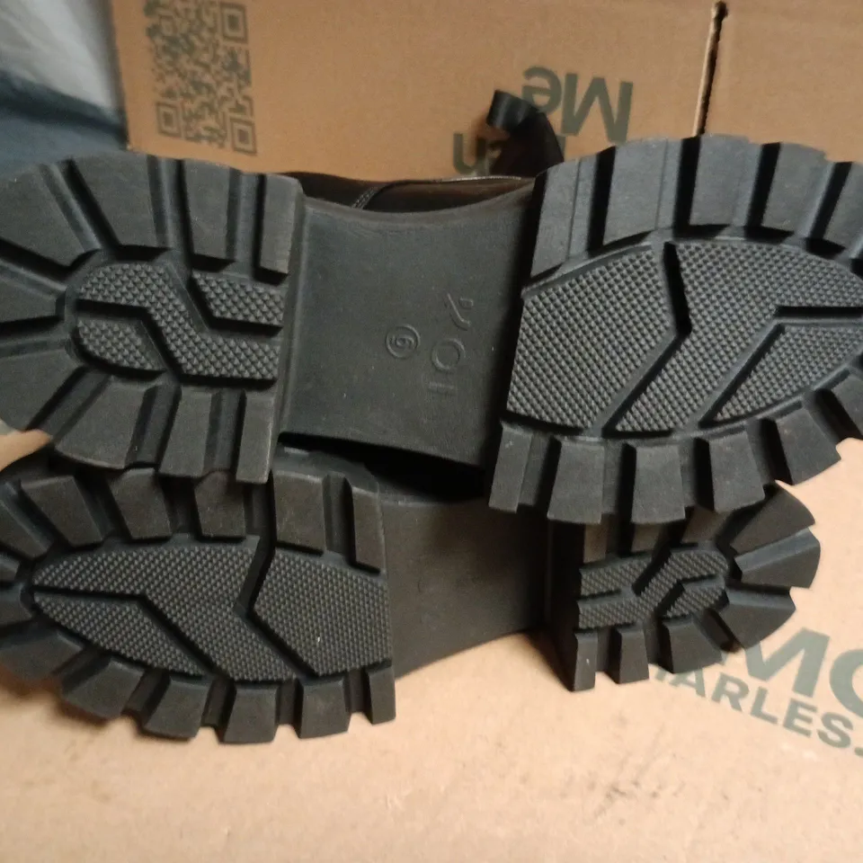 BOXED KOI BLACK KNEE-HIGH COMBAT BOOT WITH NEON LIME LACES AND MOON-&-STAR EMBROIDERY - UK 6