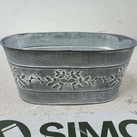 GALVANISED METAL GARDEN PLANTER TROUGH WITH IVY PATTERN – OVAL -X4