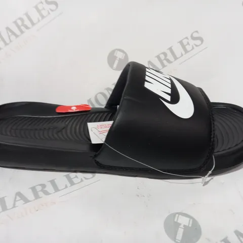 PAIR OF NIKE VICTORI ONE SLIDERS IN BLACK UK SIZE 8