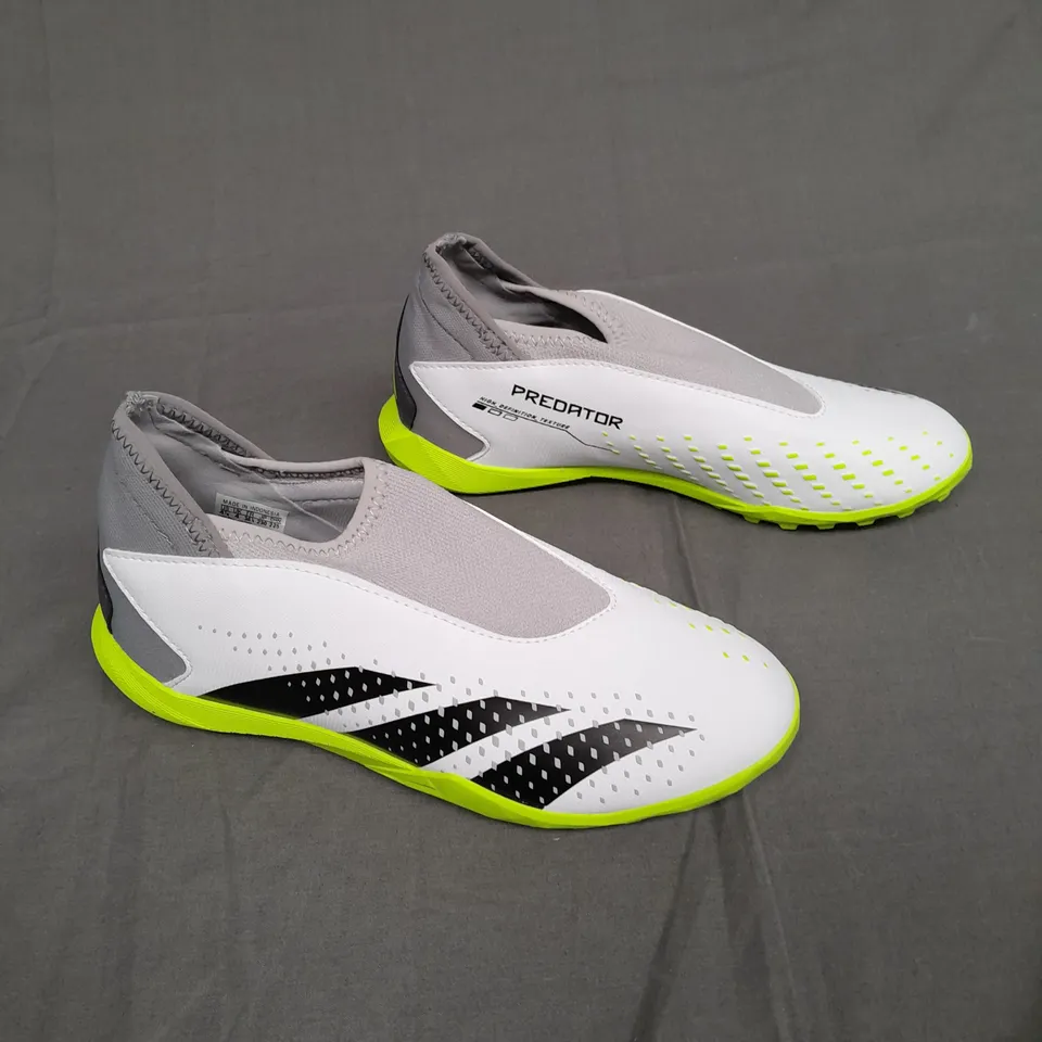 BOXED PAIR OF ADIDAS PREDATOR ACCURACY .3  IN WHITE SIZE UK 4