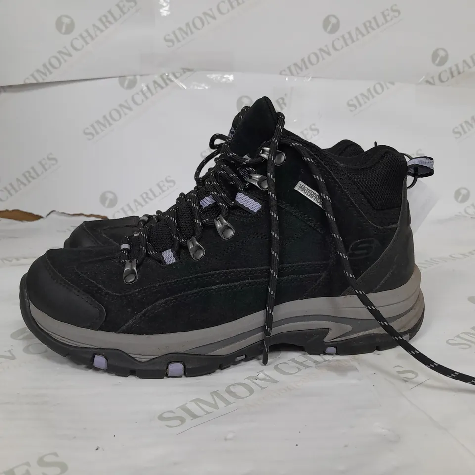 SKECHERS TREGO ALPINE TRAIL WATERPROOF BOOTS IN BLACK SIZE 5.5