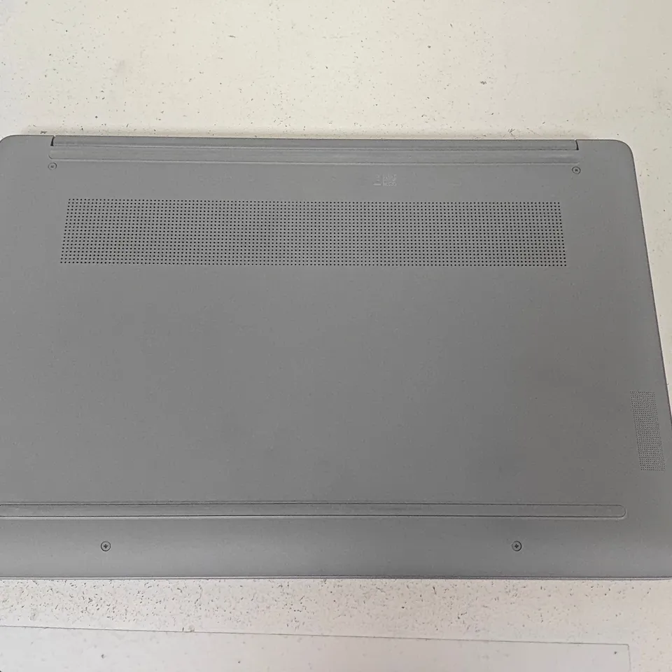 UNBOXED HP CHROMEBOOK PLUS INTEL I-3 LAPTOP IN SILVER - 15A-NB0004NA