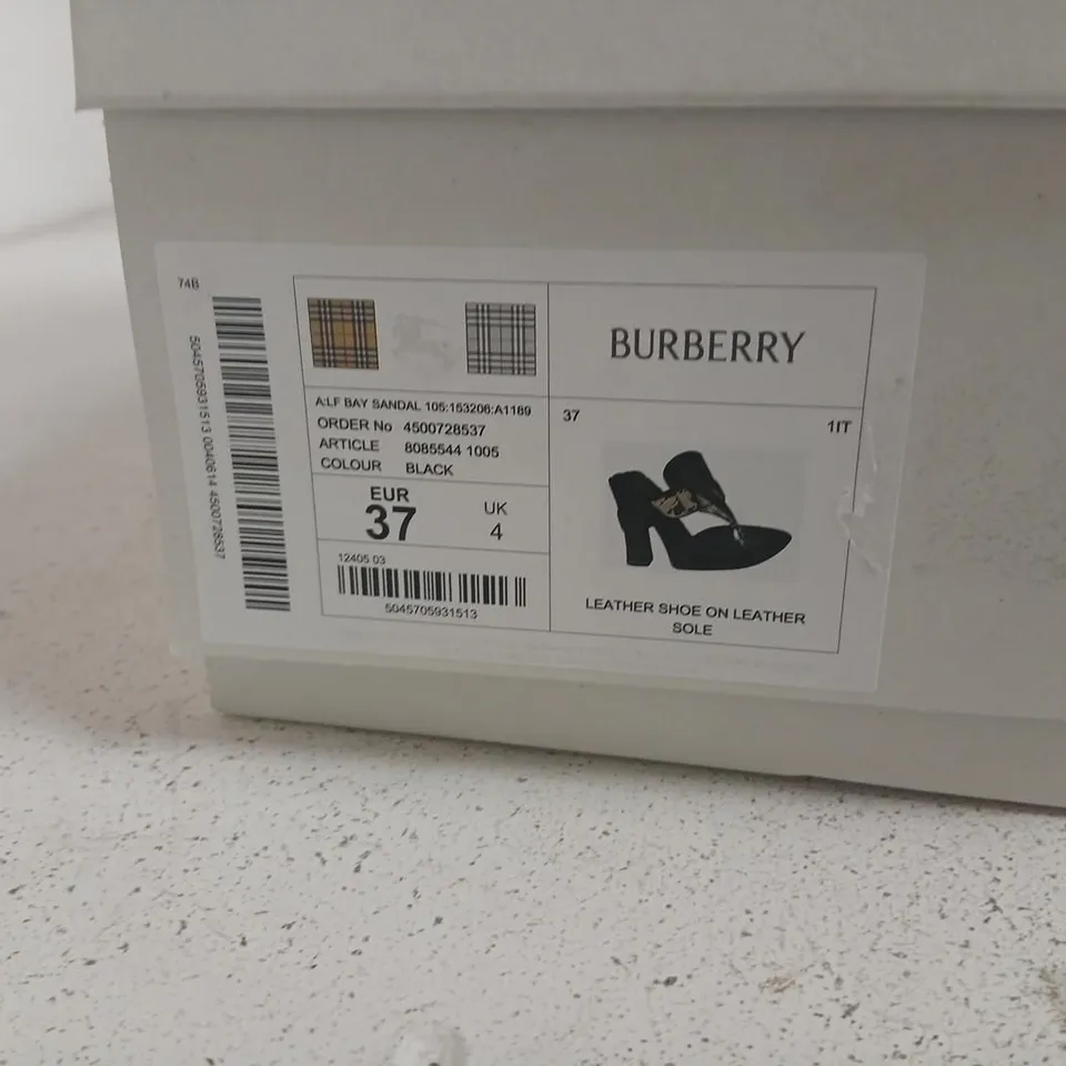 BURBERRY BLACK LEATHER SANDAL WITH BUCKLE STRAP – UK 4 (EUR 37)