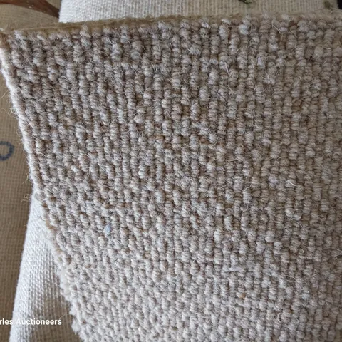 ROLL OF QUALITY LAKELAND HRD RYDALE CARPET APPROXIMATELY 5M Γ 2.47M