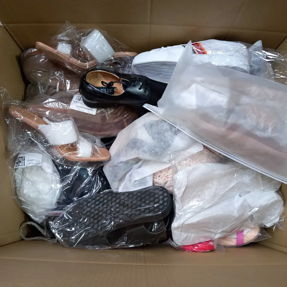 BOX OF APPROXIMATELY 25 ASSORTED SHOES TO INCLUDE - BELLISSIMO WHITE RIBBON TRAINER - PAISLEY NICO 4 - SIMMI LONDON CHROME HEEL OPEN TOE ECT