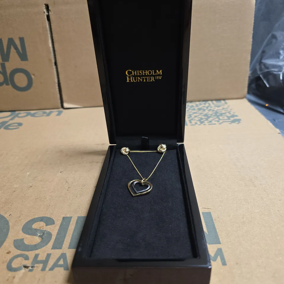 CHISHOLM HUNTER 1857 HEART PENDANT NECKLACE – PRESENTATION BOX