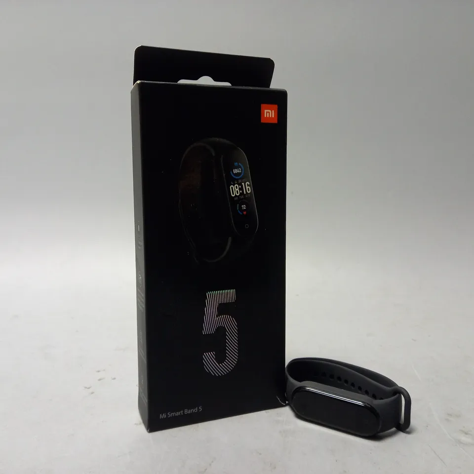 BOXED MI SMART BAND 5
