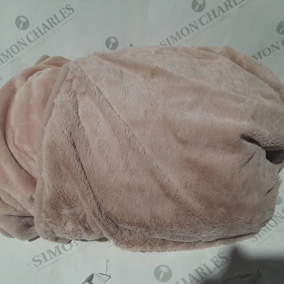 COZEE HOME VELVETSOFT HEATED THROW IN PINK