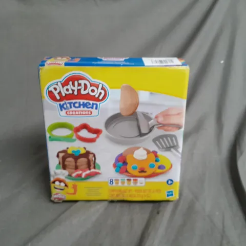 BOXED PLAY-DOH FLIP N PANCAKES PLAYSET