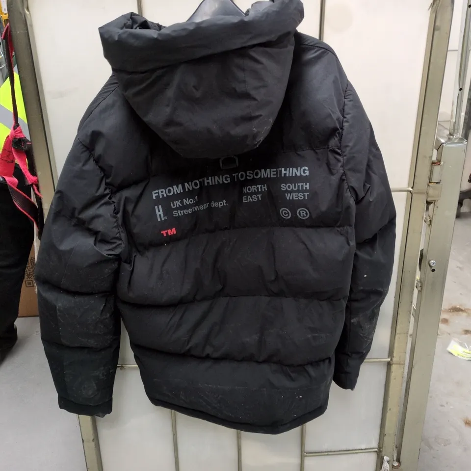 HOODRICH HOODED PUFFER JACKET – SIZE M