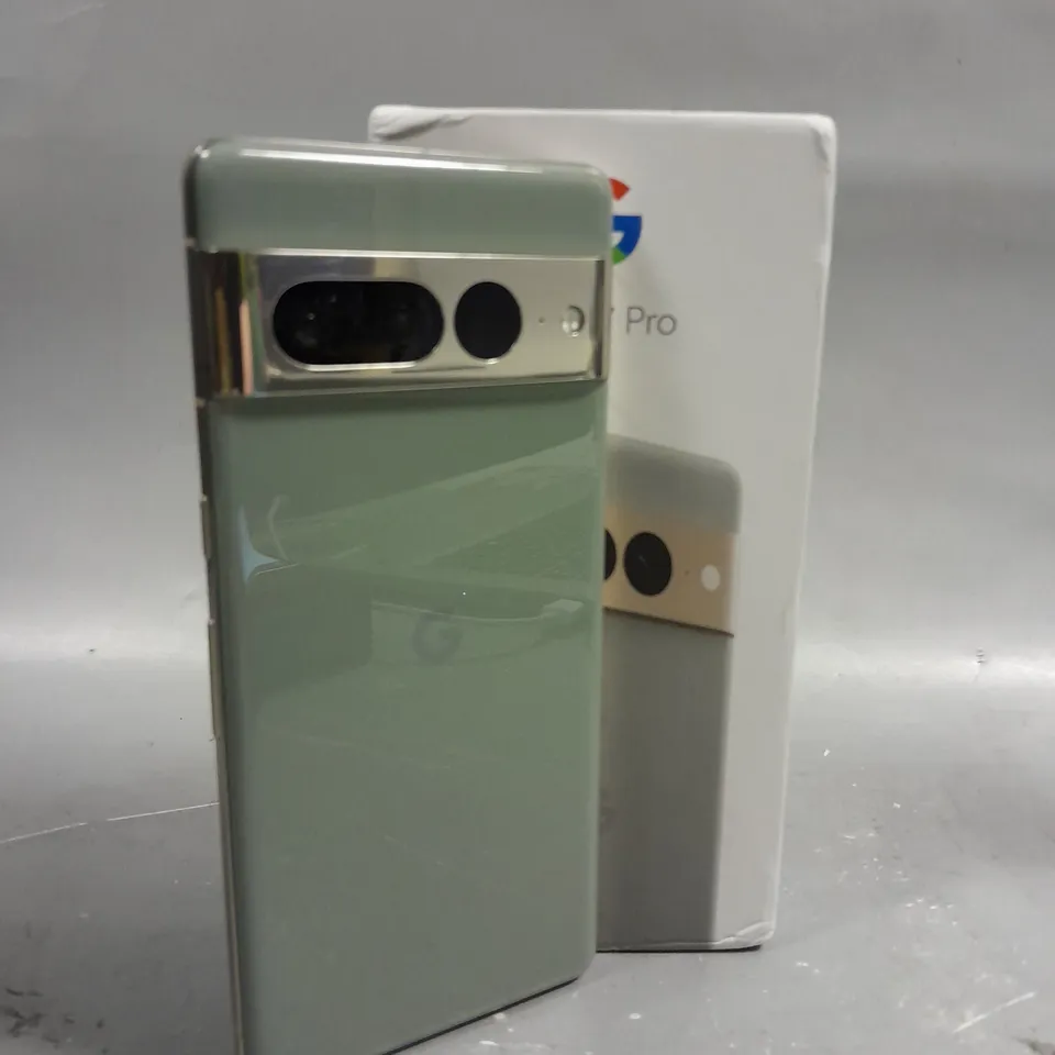 BOXED GOOGLE PIXEL 7 PRO SMARTPHONE 