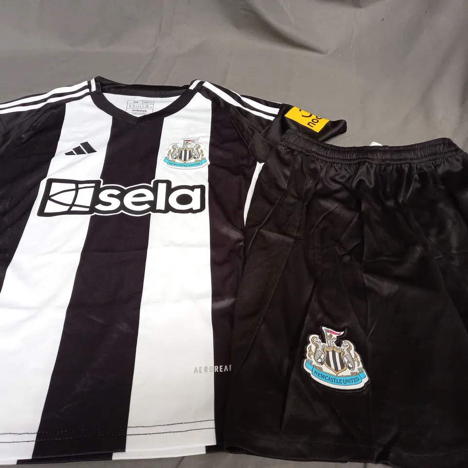 ADIDAS NEWCASTLE FOOTBALL SHIRT WITH SHORT - SIZE 24 KIDS