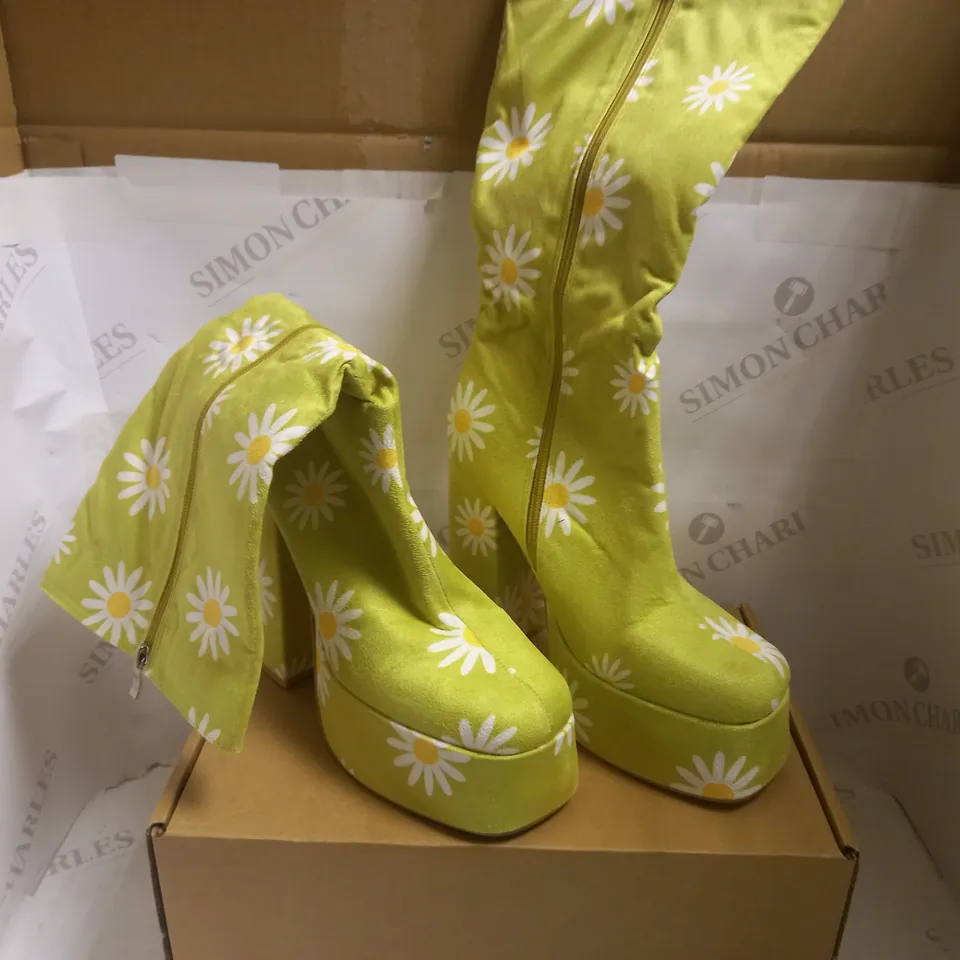 KOI VEGAN CRAZY DAISY GREEN PLATFORM LONG BOOTS - SIZE 7