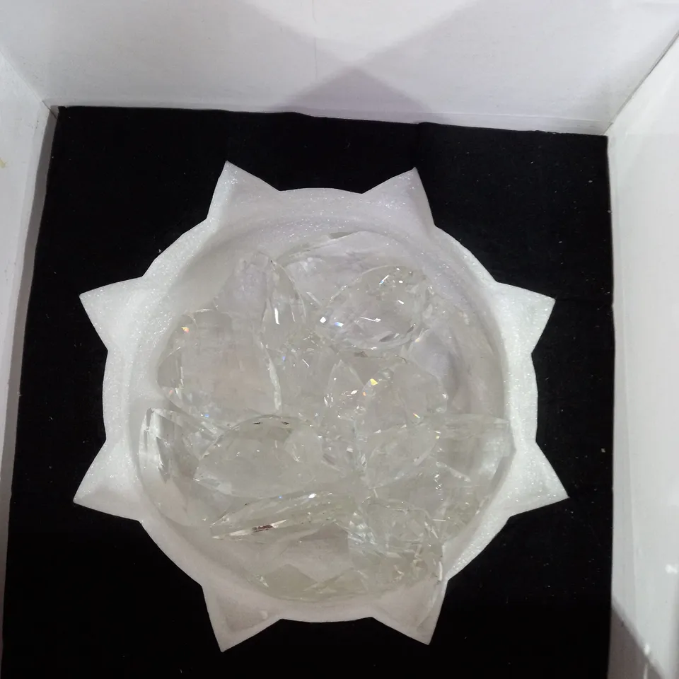 JM BY JULIEN MACDONALD LOTUS FLOWER CANDLE HOLDER IN GIFT BOX