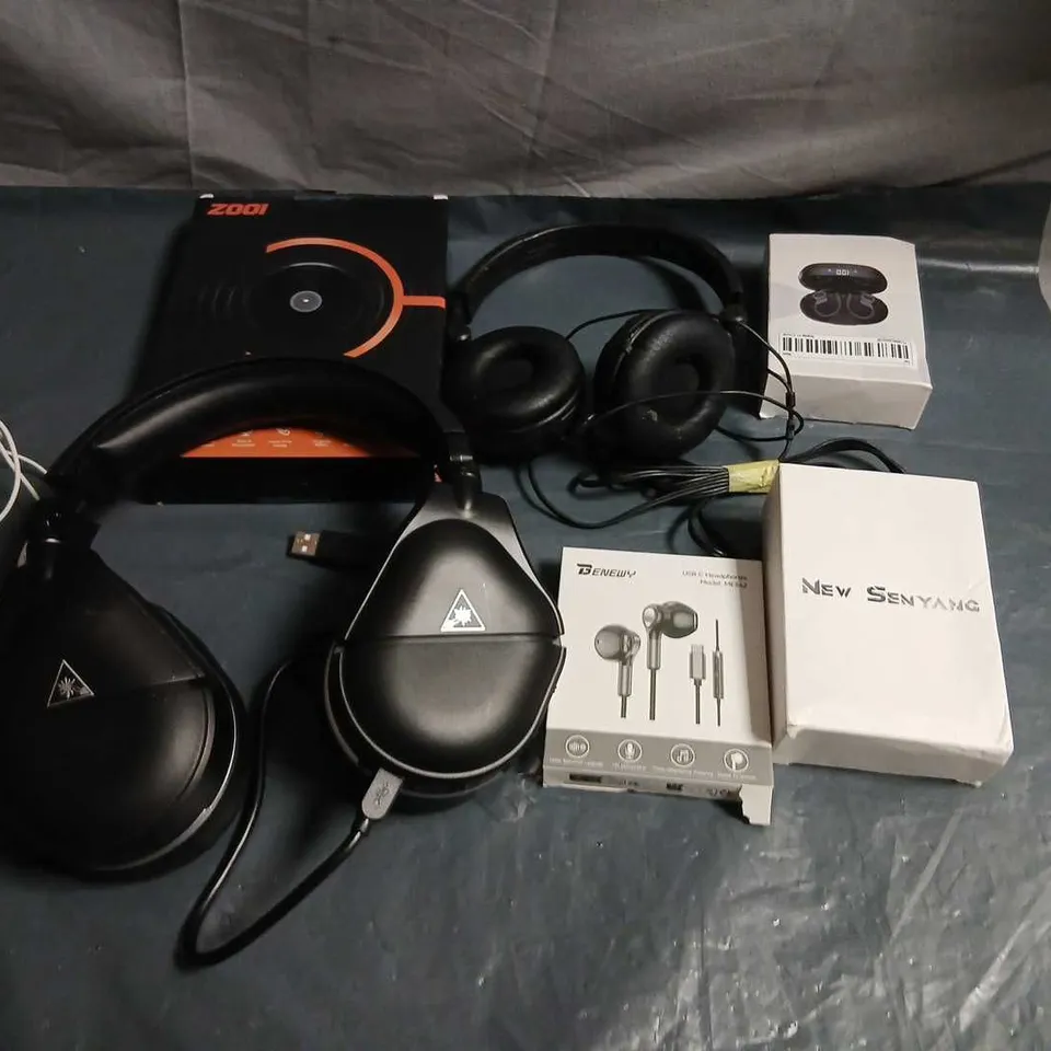 ASSORTED HEADPHONES AND HEADSETS
