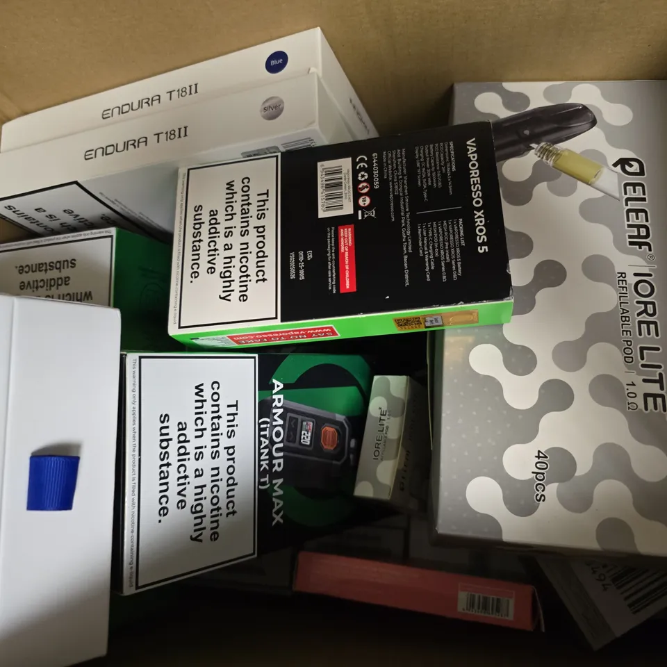 BOX OF APPROXIMATELY 20 ASSORTED E-CIGARETTE AND VAPING PRODUCTS TO INCLUDE VAPORESSO, INNOKIN, ETC - COLLECTION ONLY