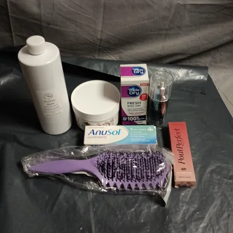 APPROXIMATEY 20 ASSORTED HEALTH AND BEAUTY PRODUCTS TO INCLUDE - DOVE BODY SCRUB - TRIPLE DRY FRESH ROLL-ON AND ANUSOL OINTMENT