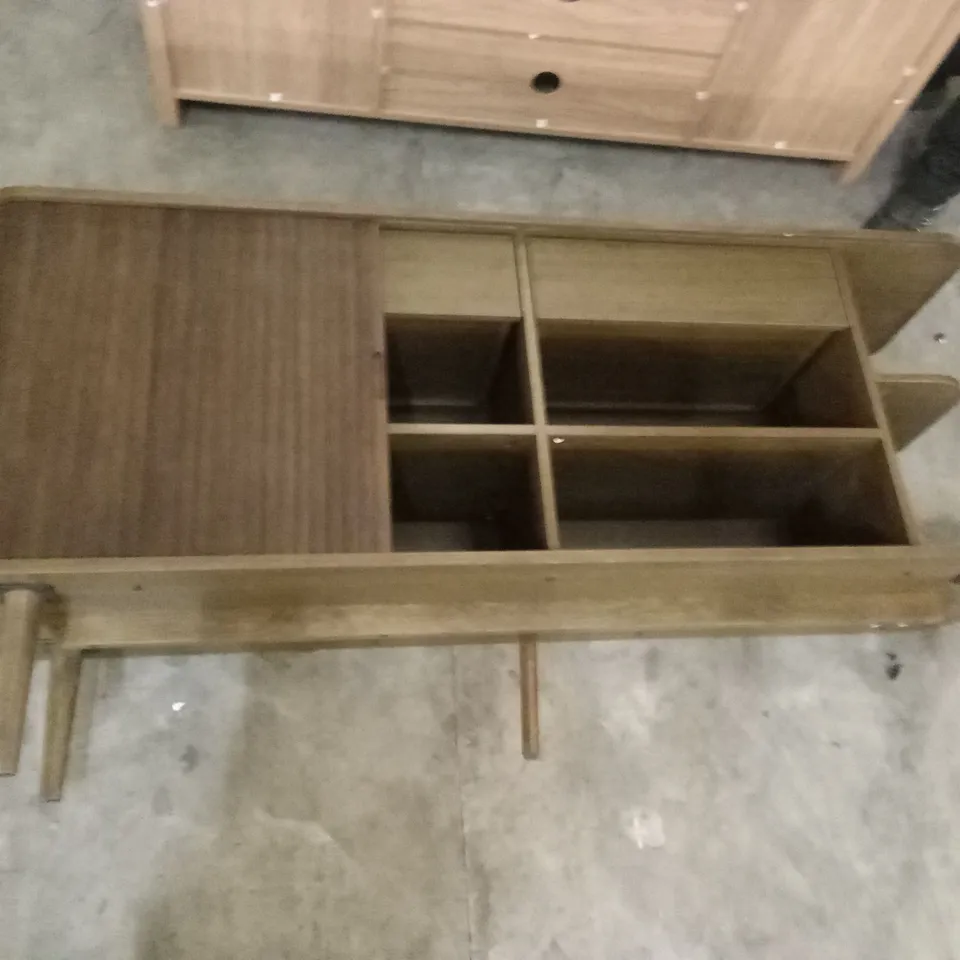 GIBSINTON SIDEBOARD